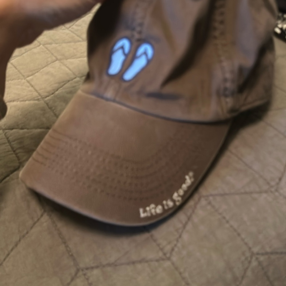 Life is good chocolate brown/gray ballcap